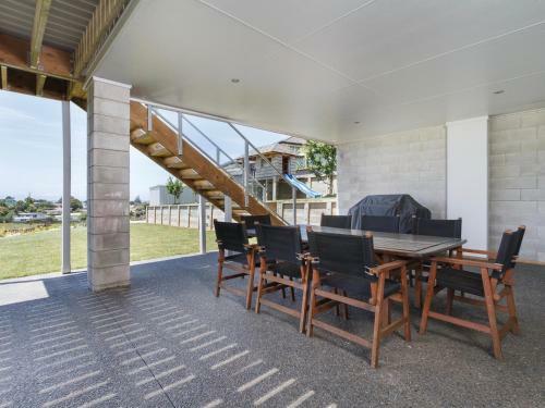 Open Spaces - Waihi Beach Holiday Apartment