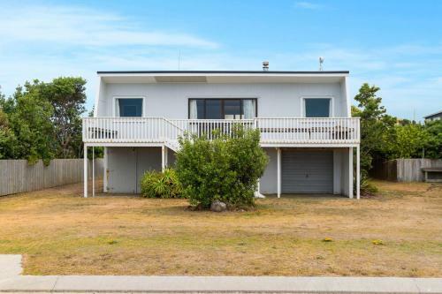 Waihi Bliss - Waihi Beach Bach