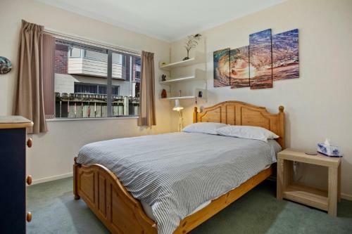 Fantails Roost - Bowentown Holiday Home