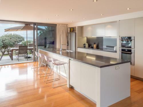 The Breakers - Whangapoua Executive Holiday Home