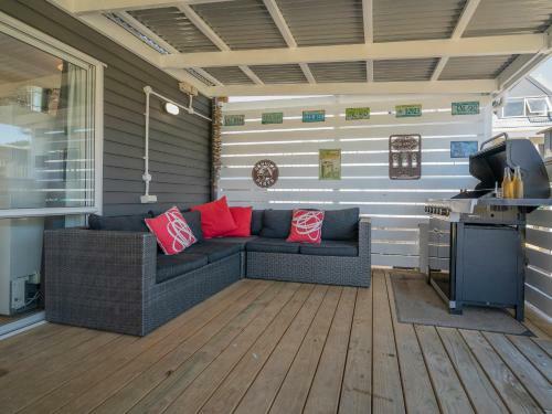 The Bach - Whangamata Holiday Property