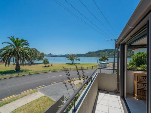 Harbourside Haven - Whangamata Holiday Home