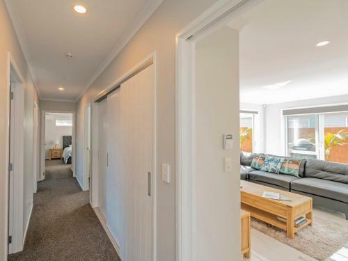 Modern Beach Pad - Whitianga Holiday Home