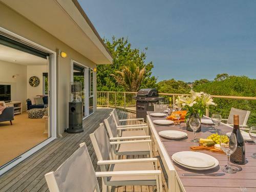 Seaview Serenity- Whitianga Holiday Home