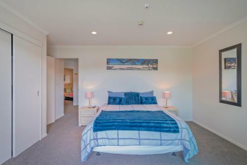 Sunny Marina - Marina Park Apartment
