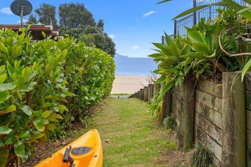 Hidden Cove Gem - Langs Beach Holiday Home
