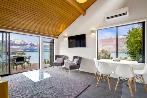 Alpine Gem. Uninterrupted, Panoramic Views