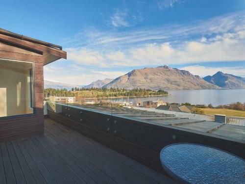Ridge View Apartment - Queenstown Apartment