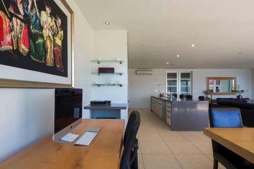 Queenscliff Villa - Outstanding Views And Close To Town
