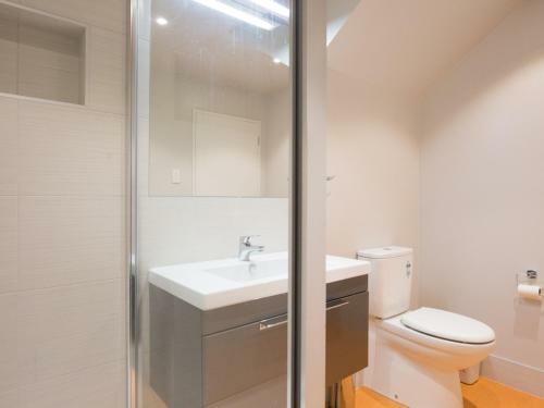 Central Southern Lakes - Queenstown Holiday Home