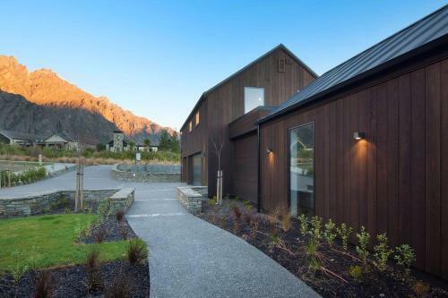 Luxury 5bdr Lodge - Ski, Golf & Relax In Style