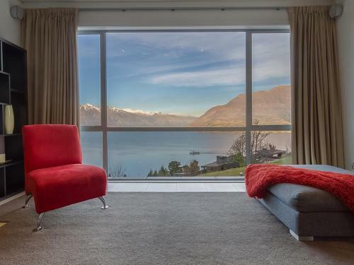 Pristine Vista - Queenstown Holiday House