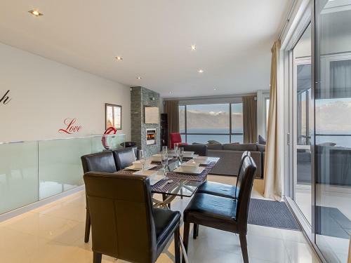Pristine Vista - Queenstown Holiday House