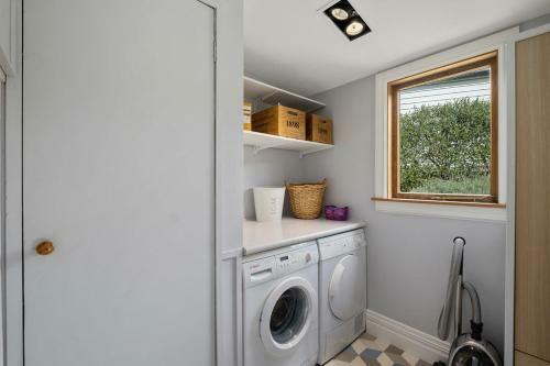 Stags Head Cottage - Arrowtown Holiday Home