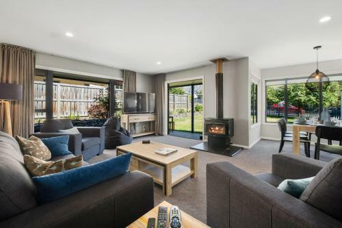Eureka Cottage - Arrowtown Holiday Home
