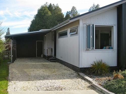 Les Fleurs Avec Spa - Ohakune Holiday Home