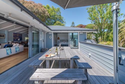 Paradise Palms - Akaroa Holiday Apartment