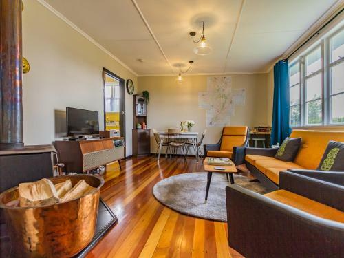 Midway On Miro - Ohakune Holiday Home