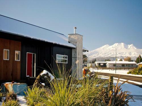 Spa Chillax - Ohakune Holiday Home