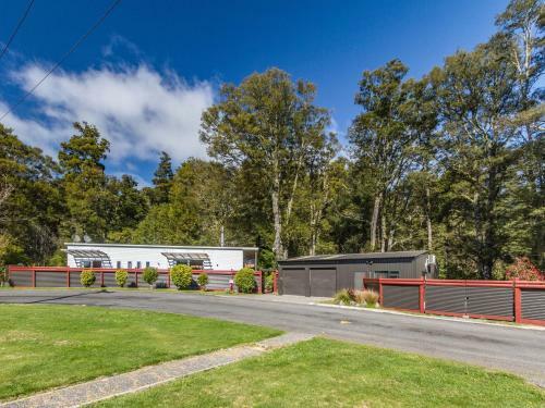 Beech House - Ohakune Holiday Home