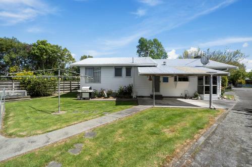 Serengeti On East - Greytown Holiday Home