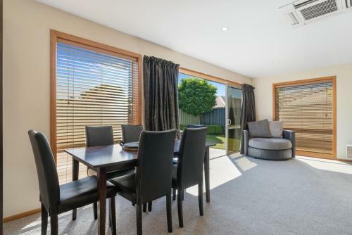 Southern Belle - Cromwell Holiday Home
