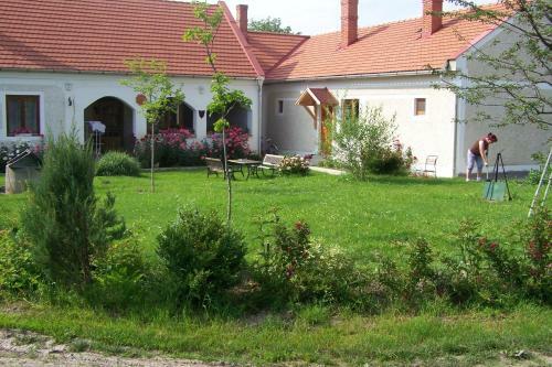 Hostal Also-kuti Vendeghaz