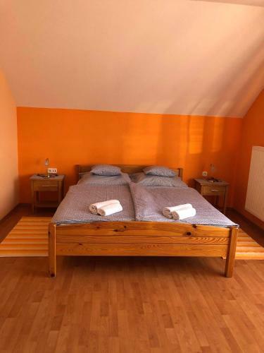 Krist�ly Apartmanh�z
