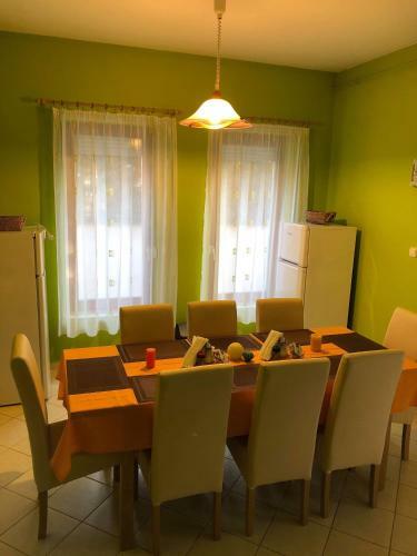 Krist�ly Apartmanh�z