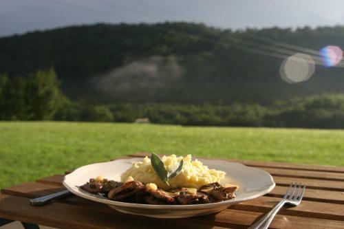 Bed & Breakfast P�los Resort
