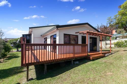 Serene At Snells - Snells Beach Bach