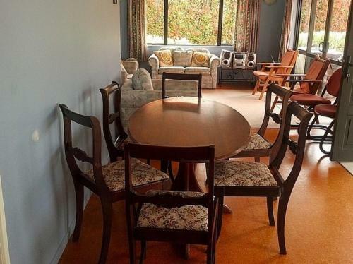 Rosemary Cottage - Hahei Holiday Home