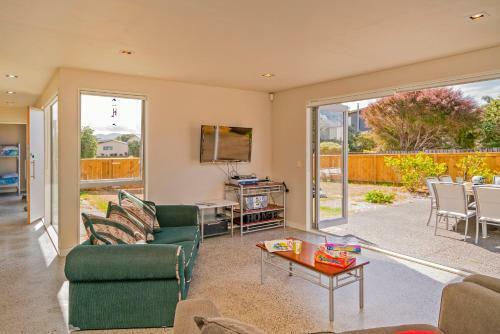 Titoki Magic - Matarangi Holiday Home