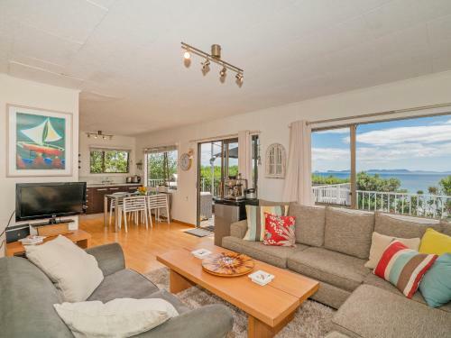 Double The Beach - Opito Bay Holiday Home