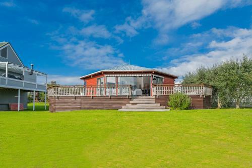 Octagon Outlook - Matarangi Holiday Home