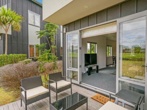 Tranquil Times - Matarangi Holiday Home