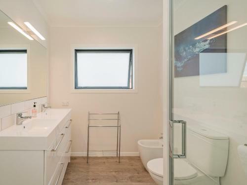 Seabliss - Cooks Beach Holiday Home