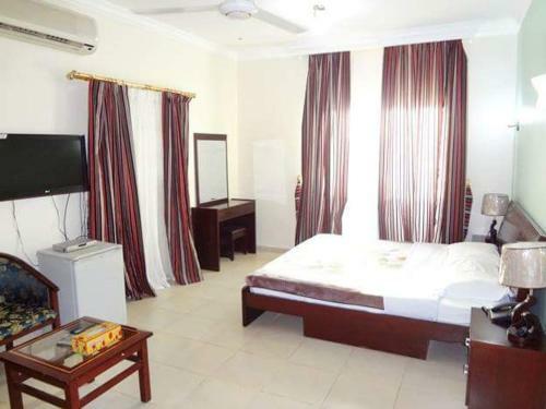 Sahara Apartments