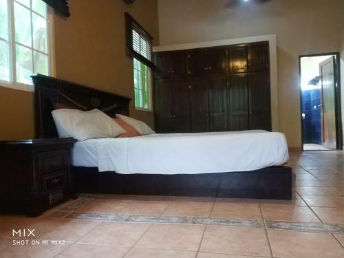 Hostal Mission Villas, Big Creek, Isla Colon, Bocas Del Toro, Panama