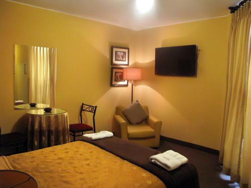 Solis Dies Hotel