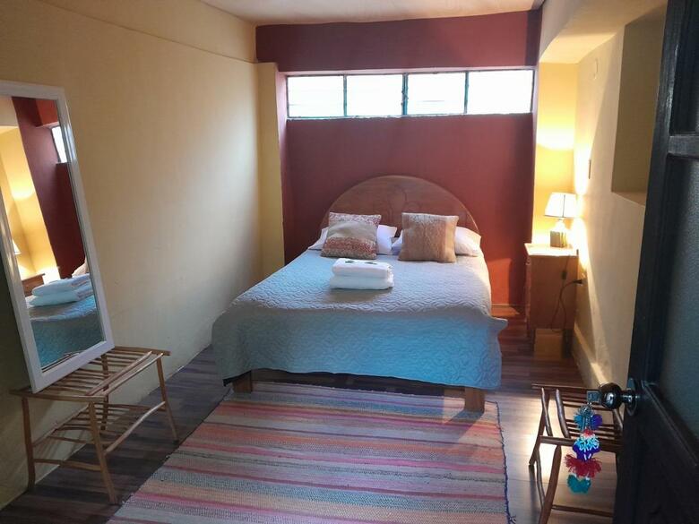 B&B Sun Gate