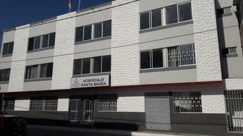 Hostal Low Cost Sm