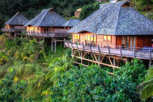 Luxurious Tropical Moorea Villa