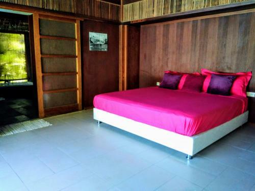 Villa Pool Mountain Moorea