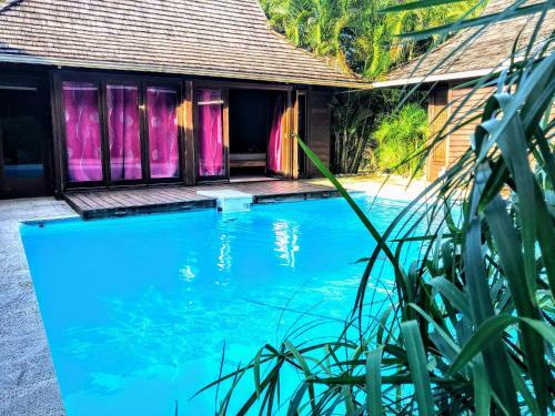 Villa Pool Mountain Moorea