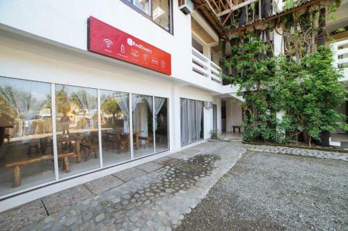 Hotel Reddoorz @ Sabang Beach Baler