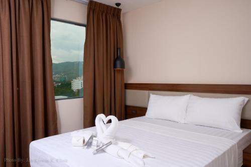 Griffin Hotel And Suites