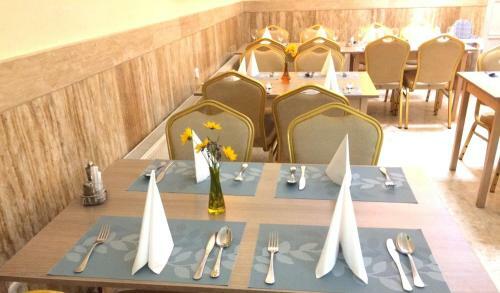 Hotel Bagolyv�r Guesthouse, Restaurant, Wellness