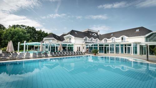 Liget Wellness �s Konferencia Hotel