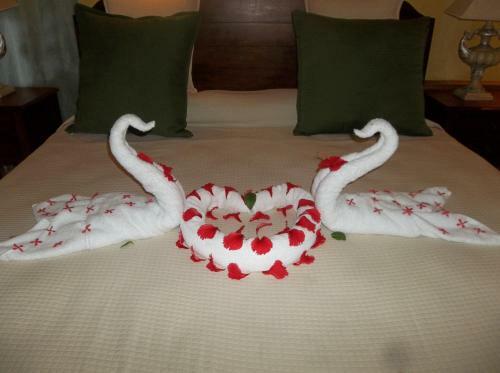 Hotel Fosters West Bay Resort